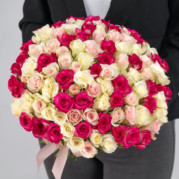 101 White and Pink Roses (40 cm.)