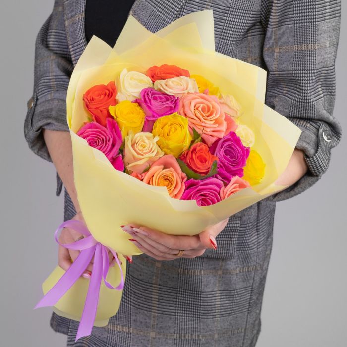 19 Mix Roses (40 cm.)