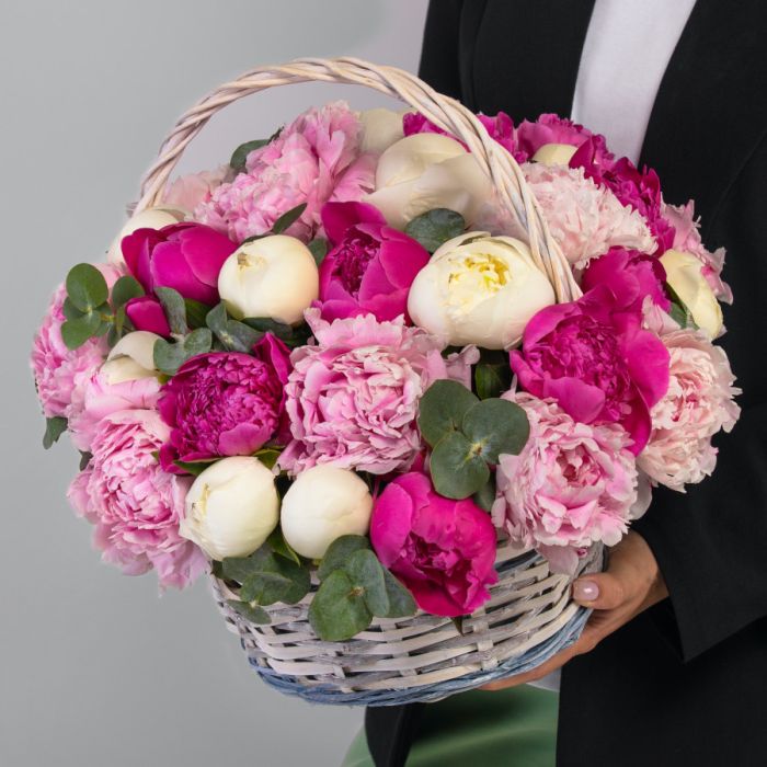 35 Peonies Mix in a basket