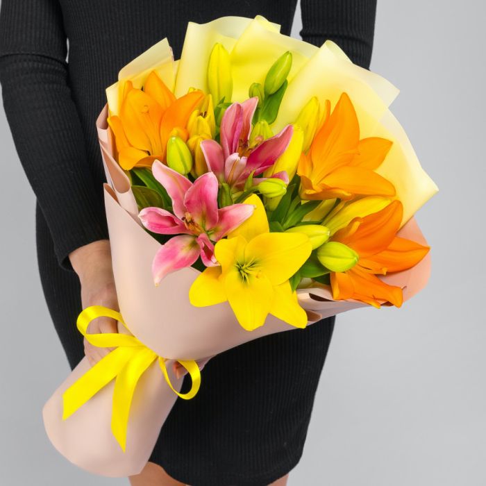 Bouquet of flowers Т5 Lilies MixУ