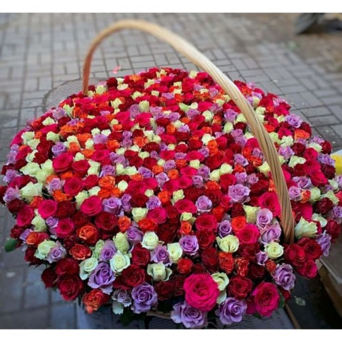 501 Rose Mix (50 cm.) in a basket