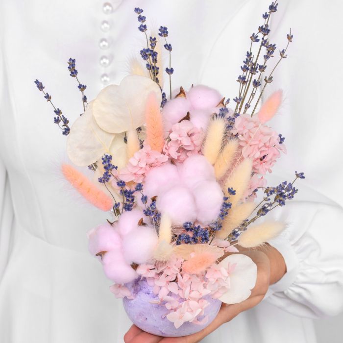 Bouquet ТFloralУ dried flowers in a cachepot