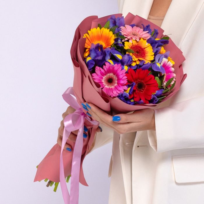 Bouquet ТGerberas and IrisesУ Mini