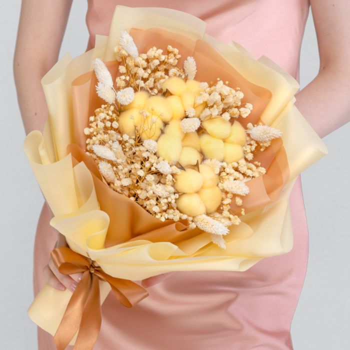 Assembled bouquet ТCashmereУ dried flowers