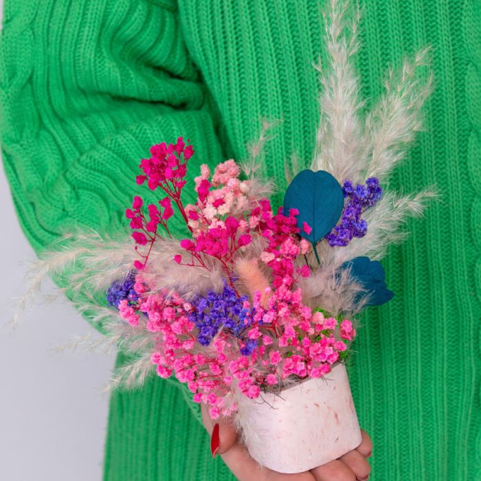 Bouquet ТMiniУ dried flowers in a cachepot