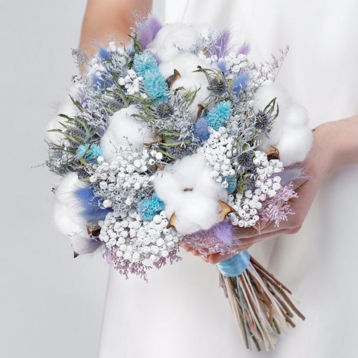 Bride's bouquet ТWinter FrostУ dried flowers