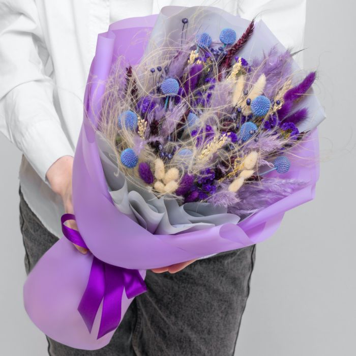 Ready-made bouquet No. 28 ТNeutrinoУ dried flowers.