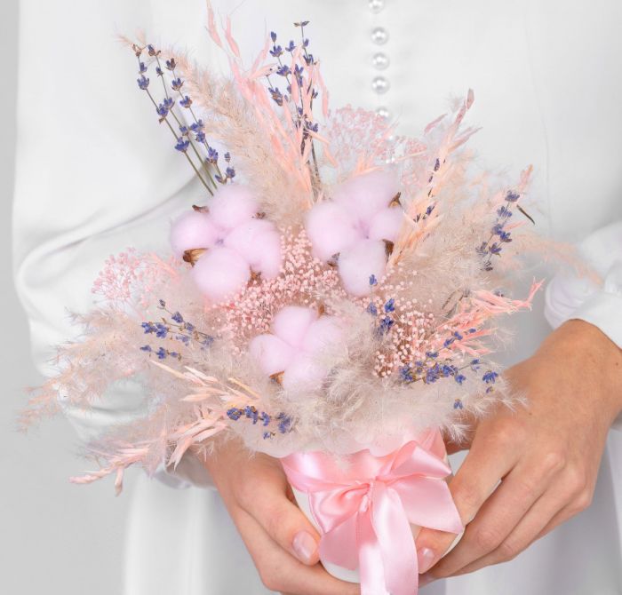 Bouquet ТPink FeathersУ dried flowers in a box