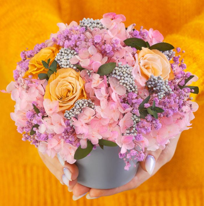 Ready-made bouquet ТJoyУ stabilized in a cachepot