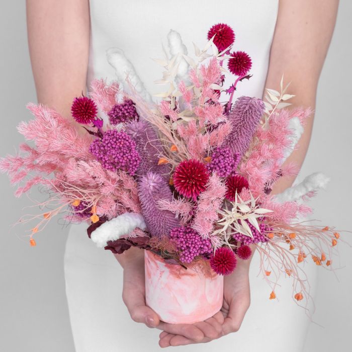 Bouquet ТPink-MalineУ dried flowers in a cachepot