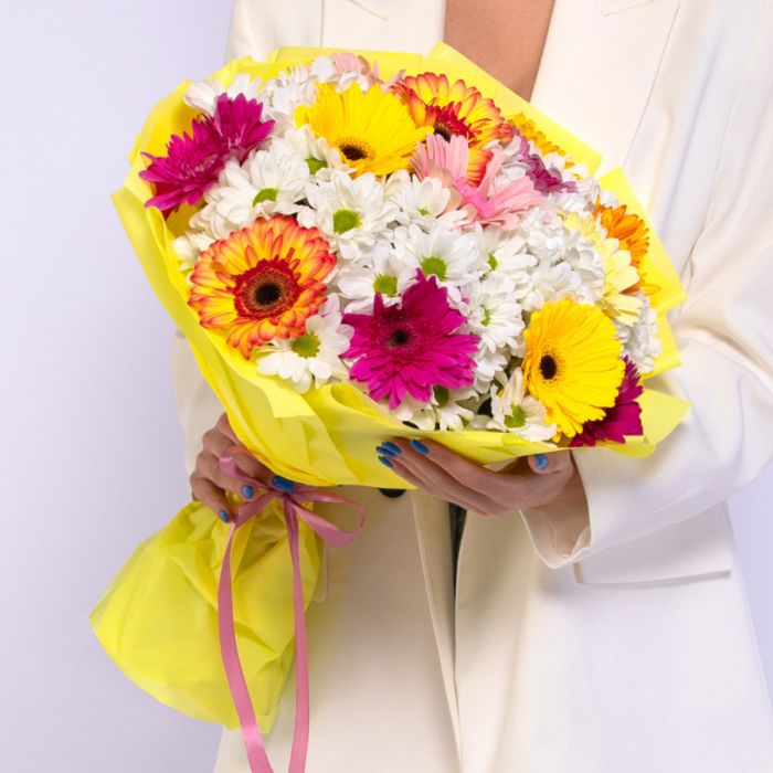 Bouquet ТGerberas and Bush ChrysanthemumsУ.